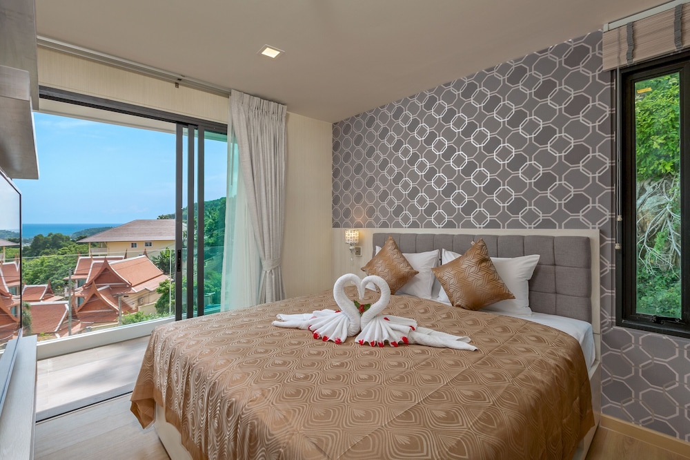 Two Bedroom Penthouse with Private Pool and Sea View - Photo 9