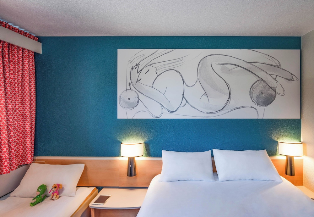 Standard Triple Room, Non Smoking - Photo 1