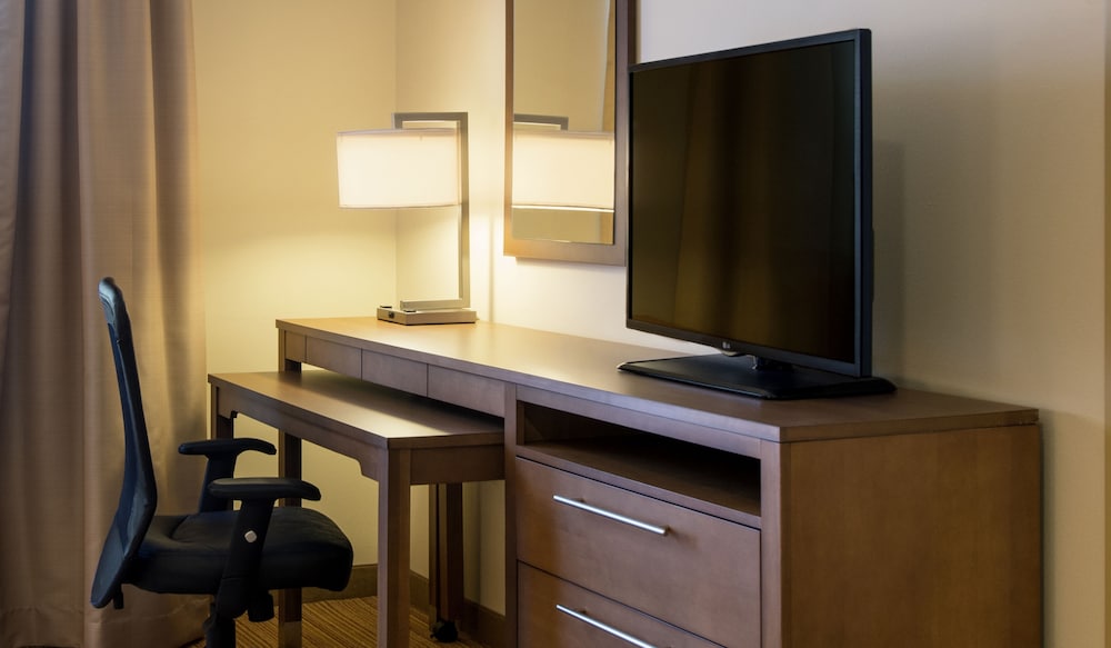 Studio, 1 King Bed, Accessible, Bathtub