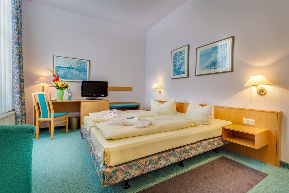 Standard Double Room - Photo 1