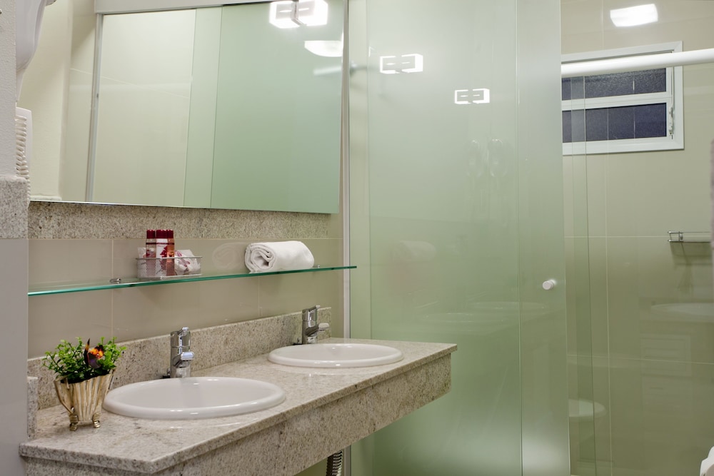 Suite, Hot Tub (Master) photo 2