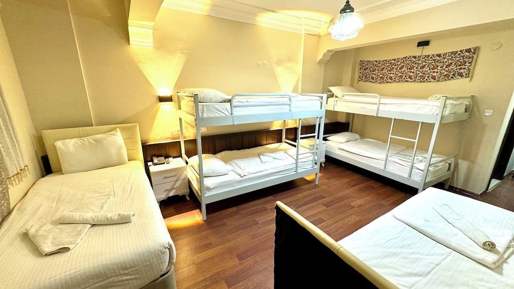 Standard Shared Dormitory, Women only photo 1
