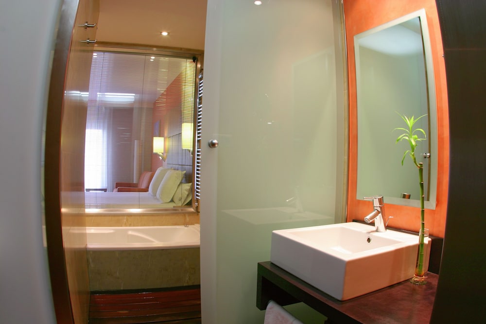 Superior Room (Single Use) - Photo 3