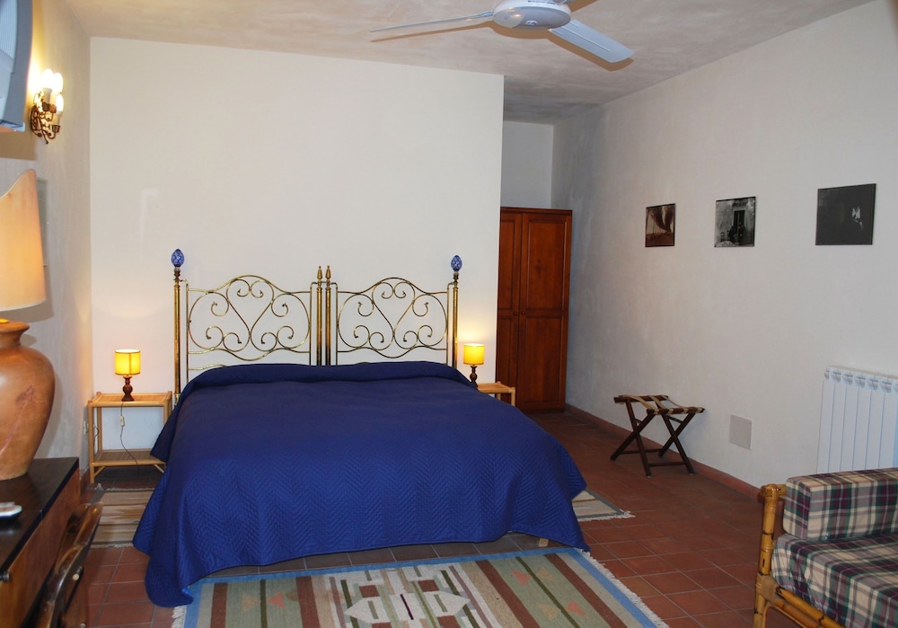 Double Room (Ciclamen) photo 1