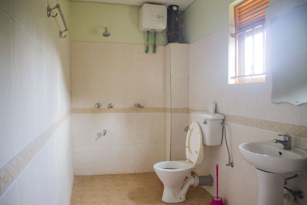 Standard Triple Room photo 3