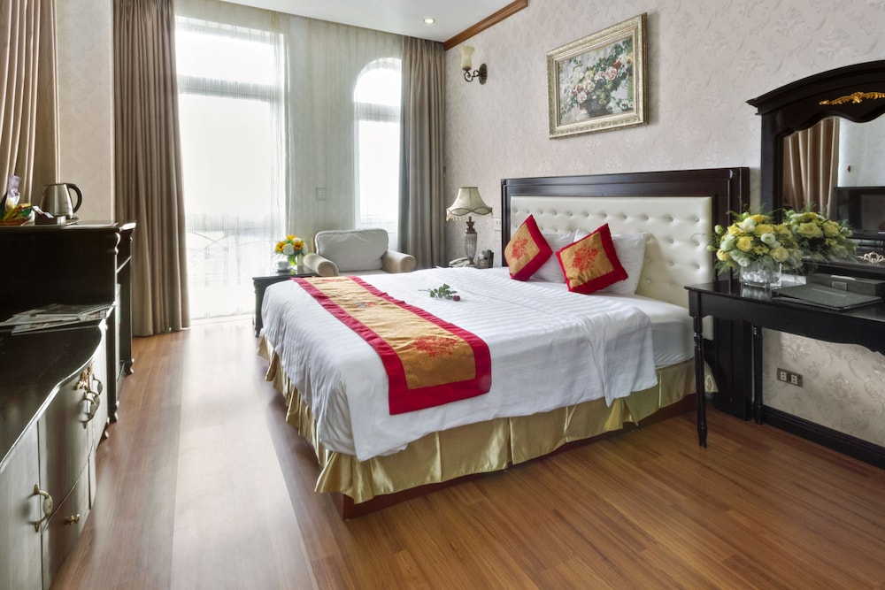 King Room with Balcony photo 2