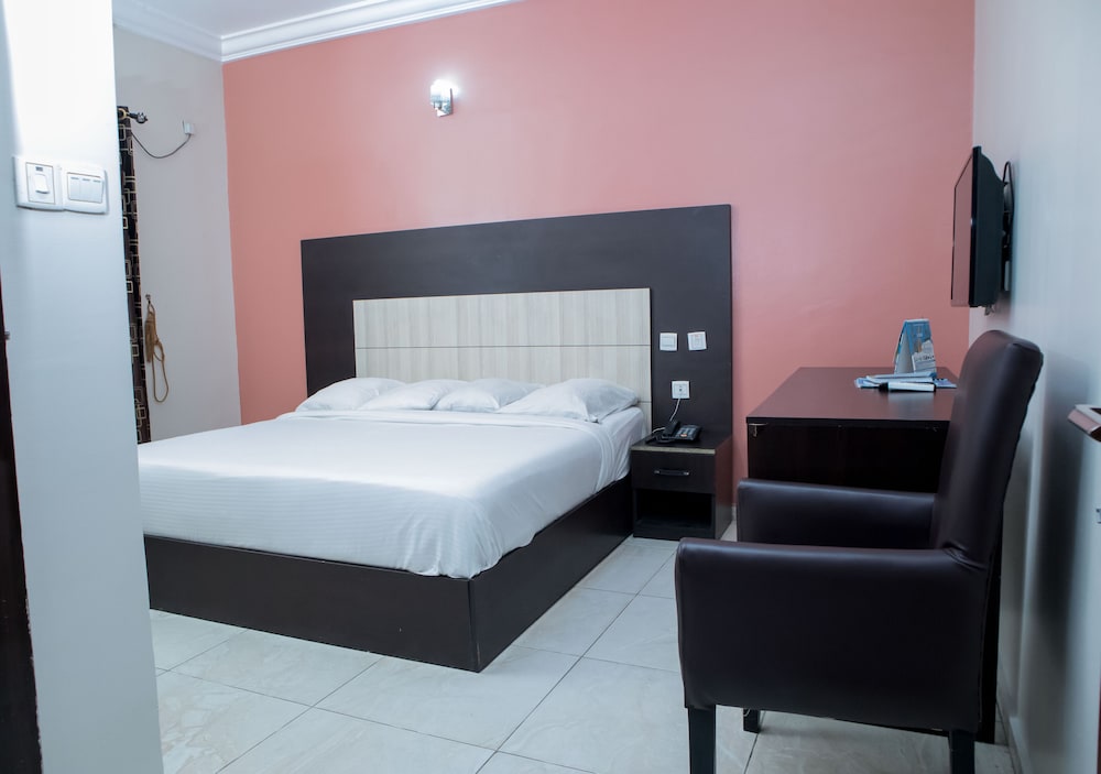 Comfort Room, 1 Bedroom - Photo 2