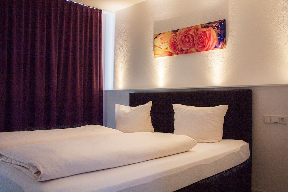 Deluxe Junior Suite photo 3