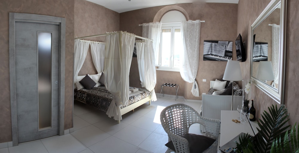 Luxury Quadruple Room