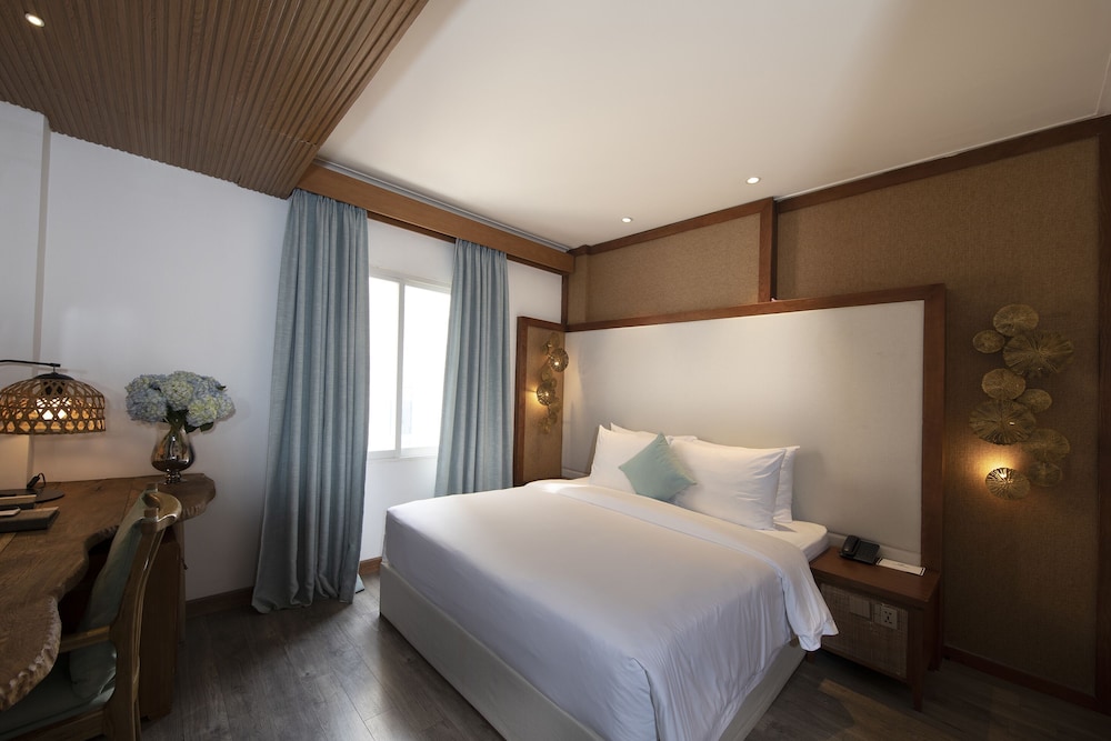 Deluxe Double Room photo 3