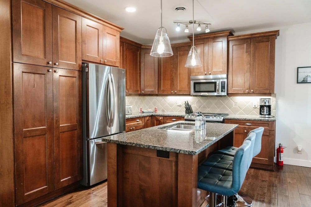 Lakefront Beachfront top Floor Condo w Pool, Billede 6