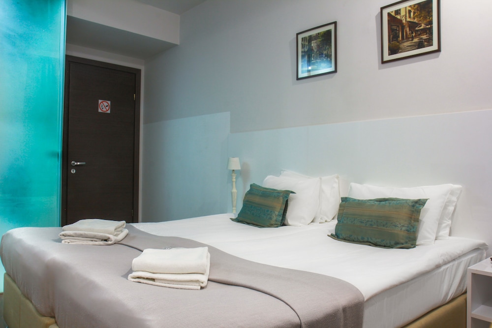 Standard Room, No Windows photo 1