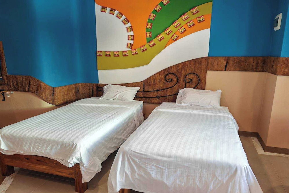 Deluxe Twin Room, Non Smoking, Garden View - Photo 2