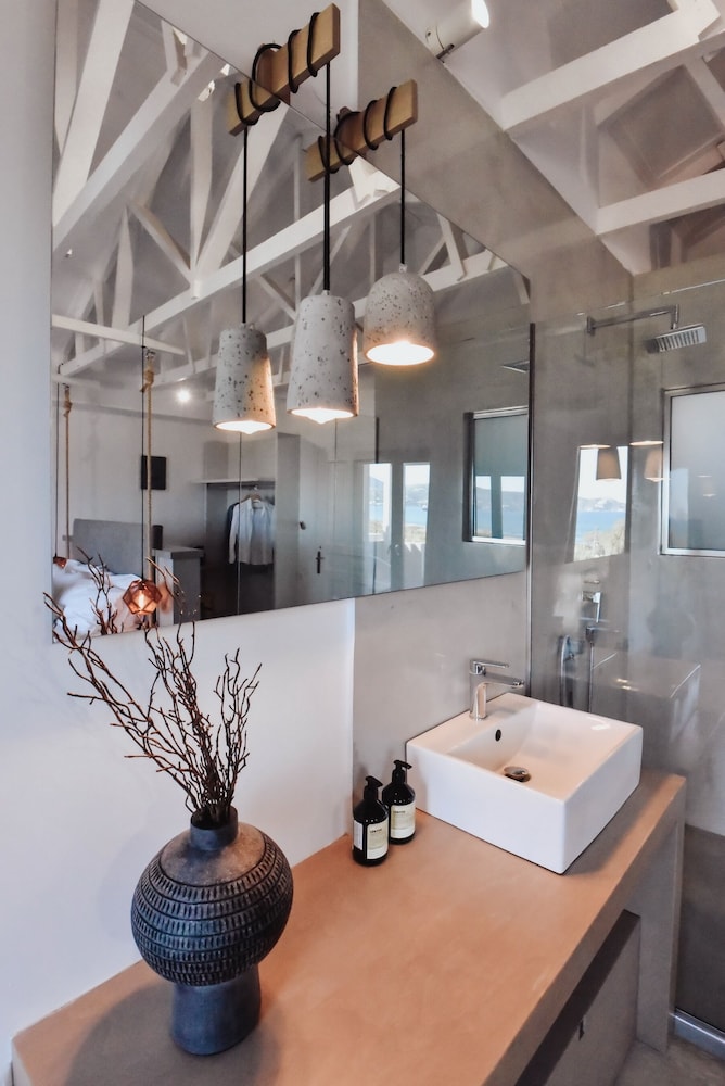 Suite, Sea View (Top Floor Hera) photo 3