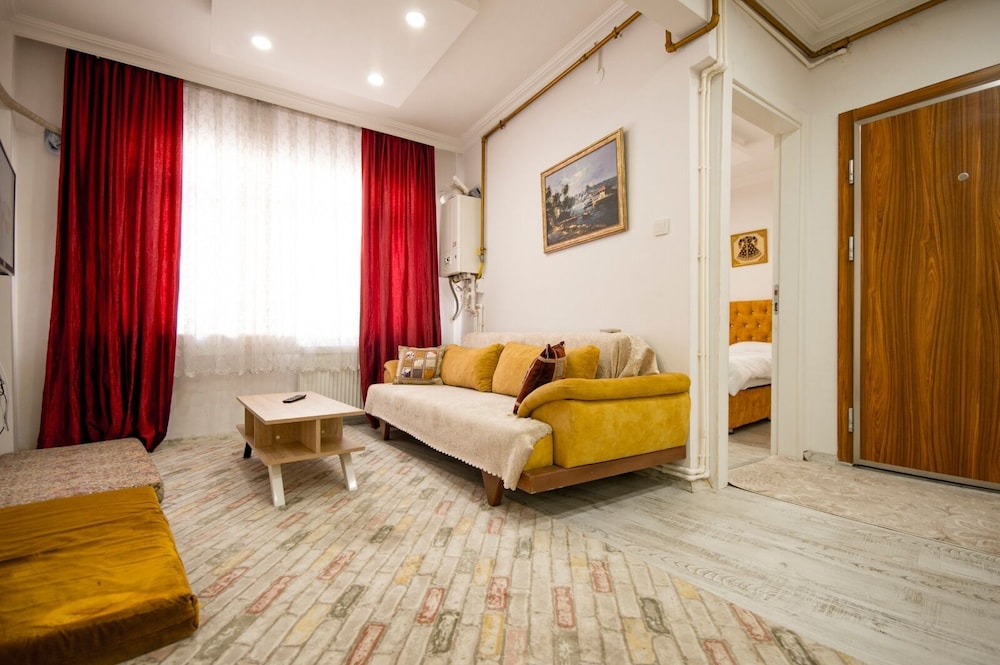 Family Apartment photo 1
