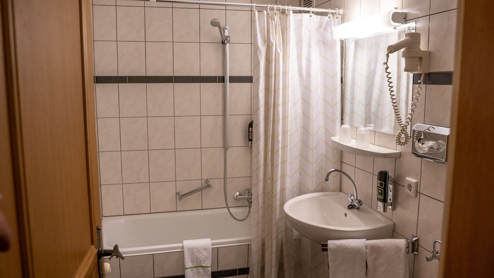 Standard Quadruple Room - Photo 2