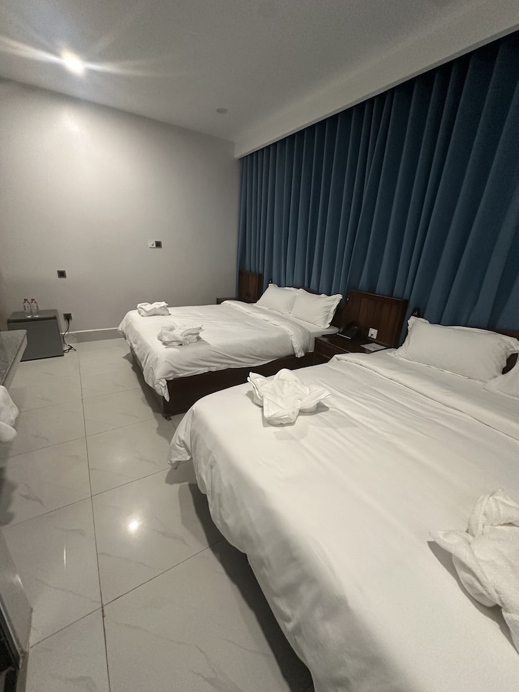 Deluxe Room - Photo 2