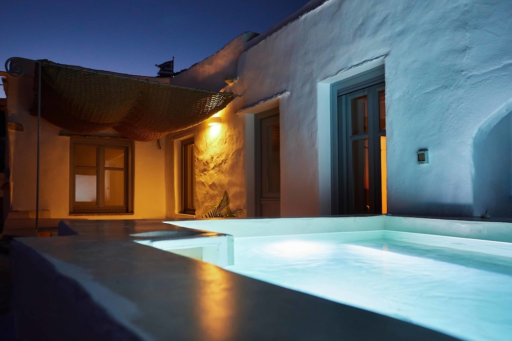 Junior Suite, Sea View (Outdoor Jetted Tub) photo 2