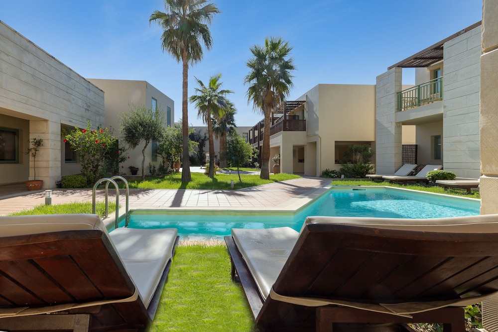 Double Room, Garden View (Sharing Pool - AD) - Photo 7
