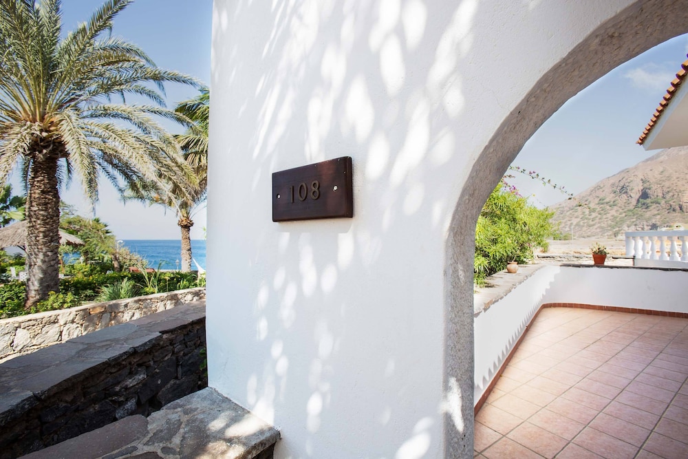 Exclusive Apartment, 2 Bedrooms, Sea View photo 3