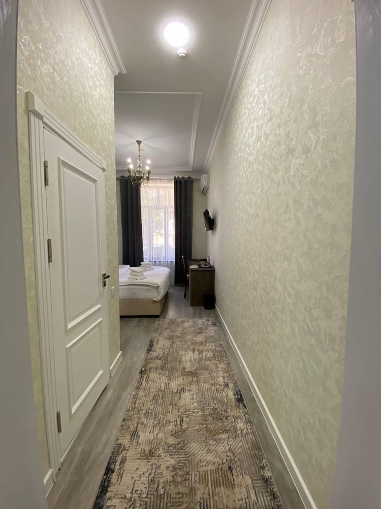 Basic Double Room Single Use, 1 Twin Bed photo 3