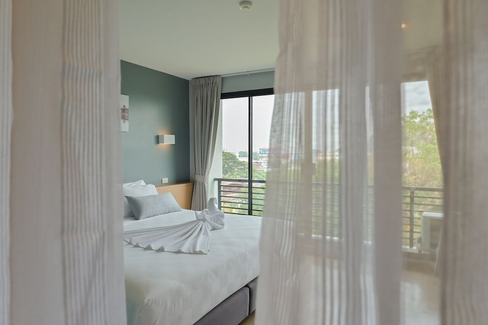 Deluxe Double Room - Photo 10