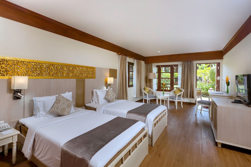 Deluxe Room, 2 Twin Beds, Non Smoking, Garden View - Photo 1