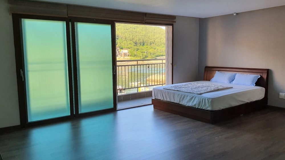 Basic Room, 1 Bedroom (B203(Ocean View)) - Photo 2
