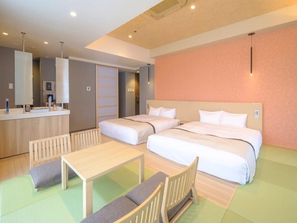 Premium Twin Room (Deluxe)