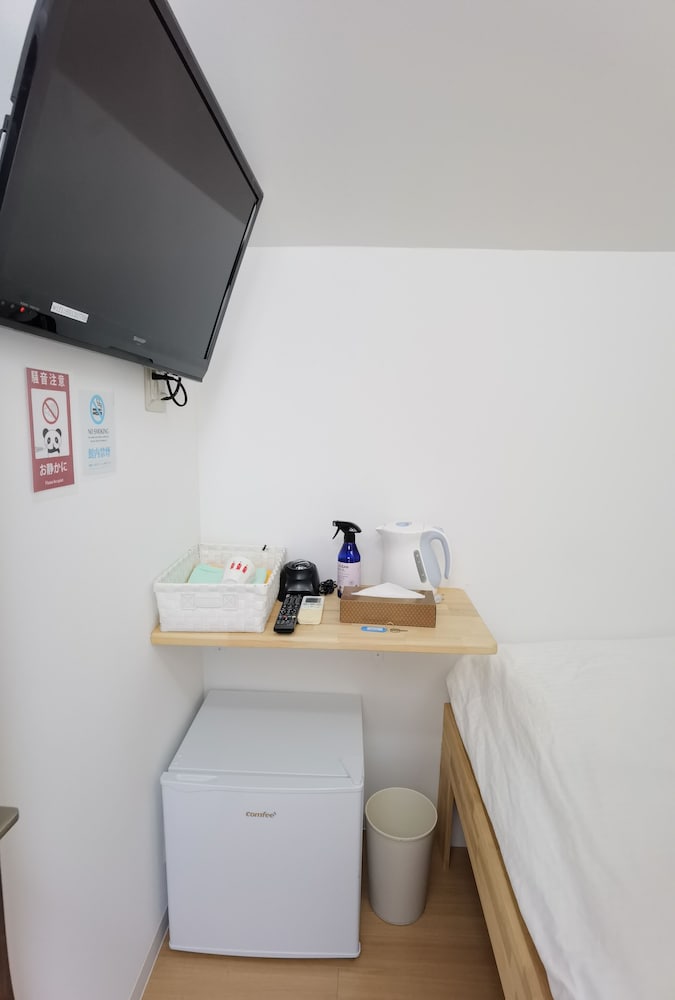 Basic Single Room photo 3