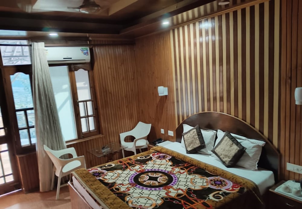 Executive Double Room, City View photo 3