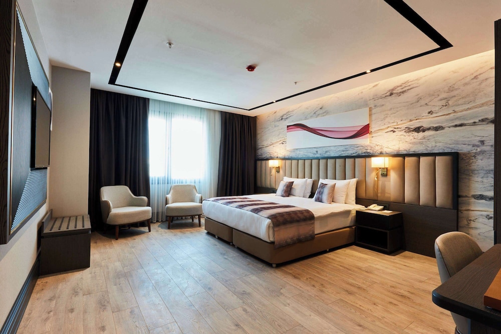 Suite, 1 King Bed