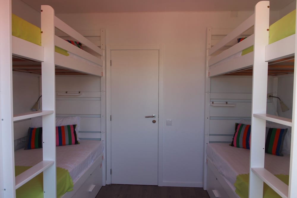 Shared Dormitory, Shared Bathroom photo 2