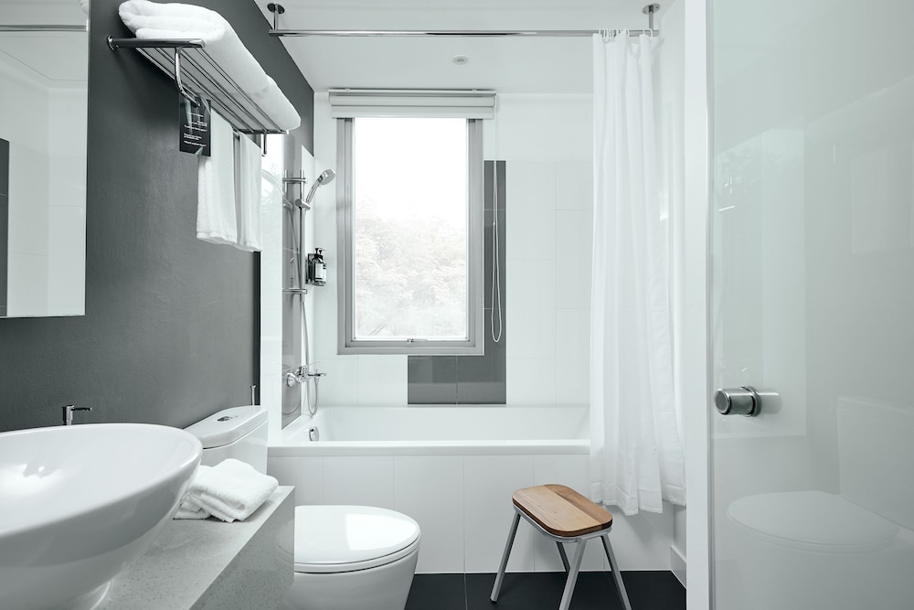 Suite, 1 Bedroom photo 2