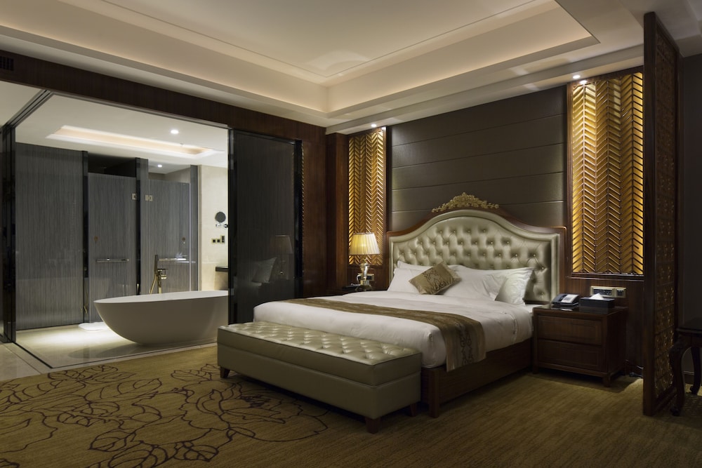 Premier Suite photo 2
