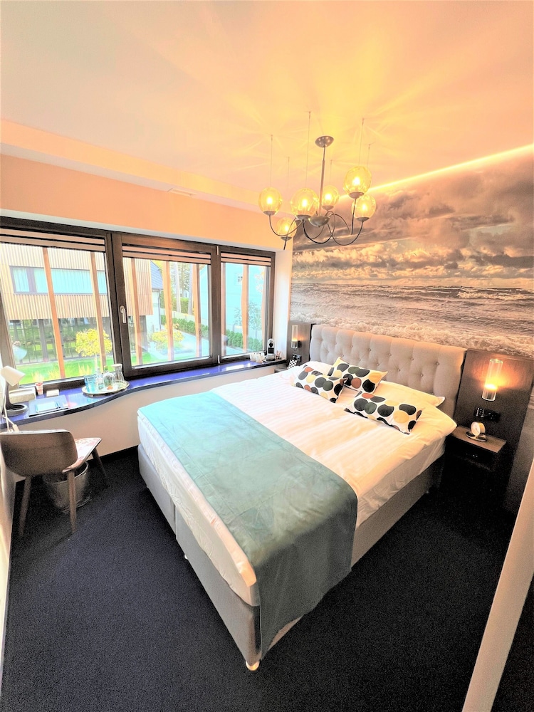 Deluxe Double Room, Garden View photo 1