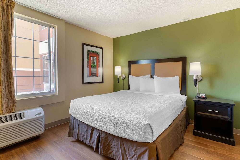 Studio, 1 Queen Bed, Accessible, Non Smoking - Photo 1