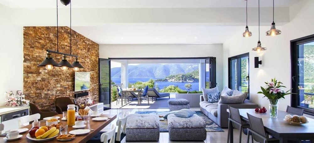 Superior Villa, Private Pool, Sea View photo 1