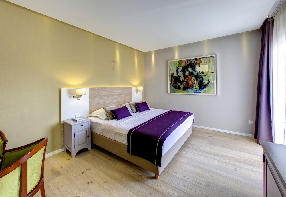 Double Or Twin Room photo 2