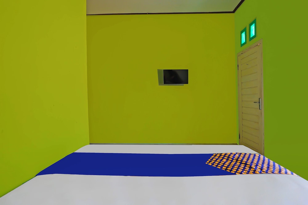 Economy Double Room - Photo 13