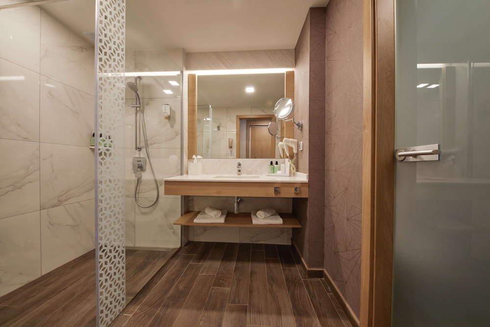 Junior Suite (2 Adults) photo 3