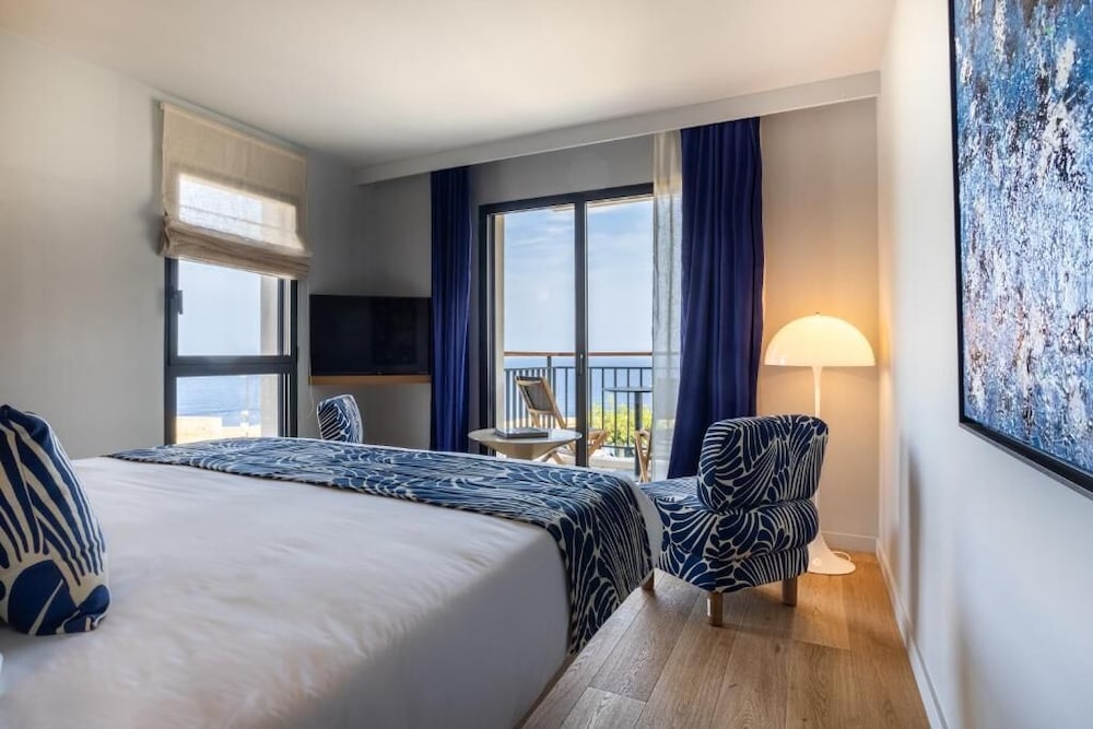 Deluxe Double Room, Sea View - Photo 2