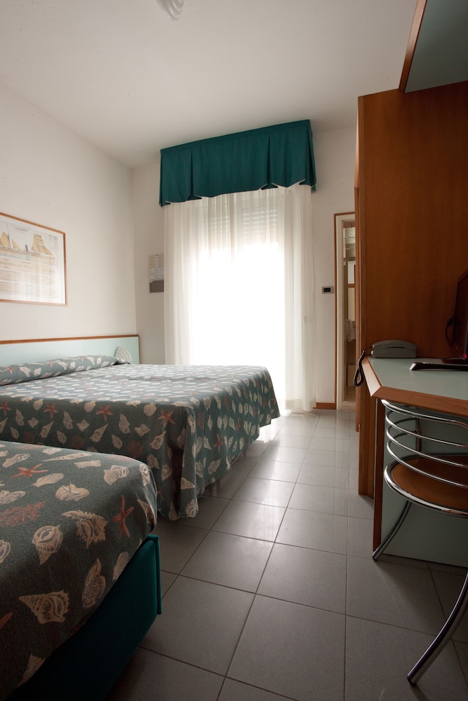 Classic Triple Room