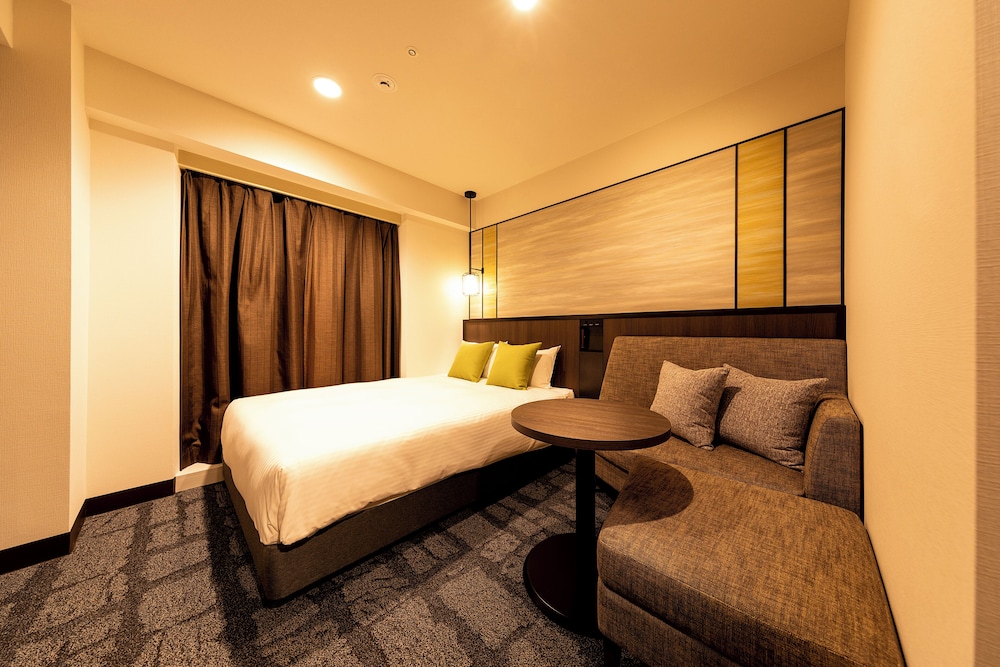 High Floor EconomyDouble Room,Non Smoking - Photo 1
