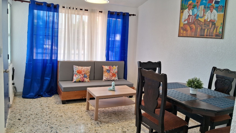 Apartment, 2 Bedrooms, Partial Ocean View
