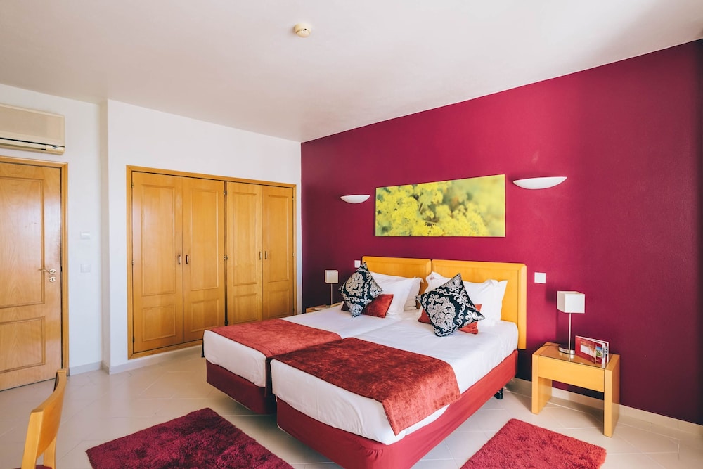 One Bedroom Standard (6 Guests) - Photo 1