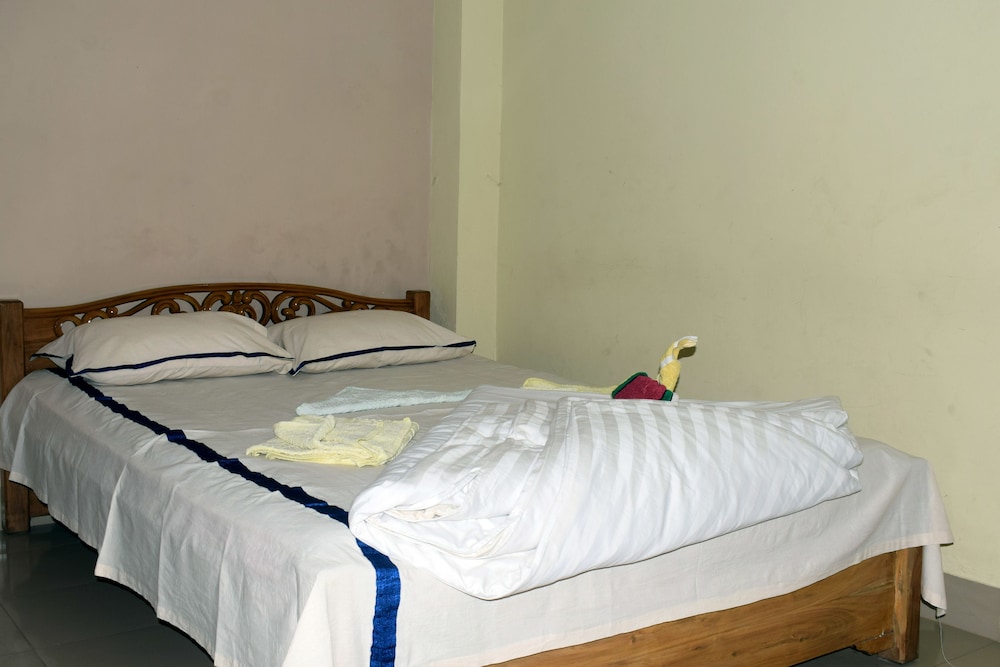 Deluxe Double Room, 1 Queen Bed, Smoking, City View photo 1