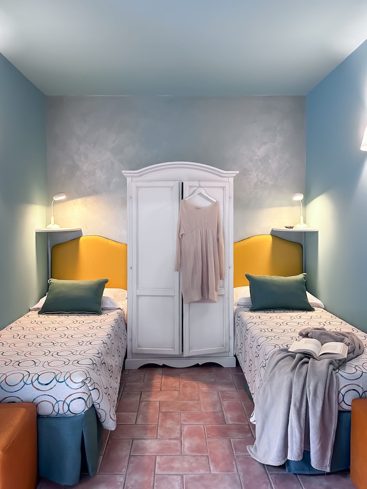 Comfort Apartment, 2 Bedrooms, Ground Floor (With Private Garden) - Photo 8