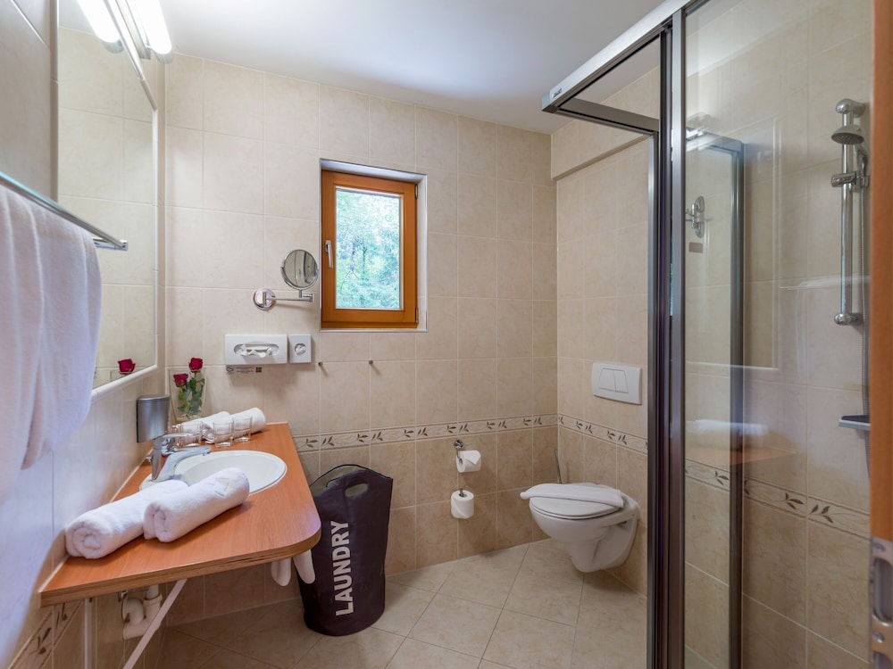 Panoramic Apartment, 3 Bedrooms, Balcony, Garden View photo 2