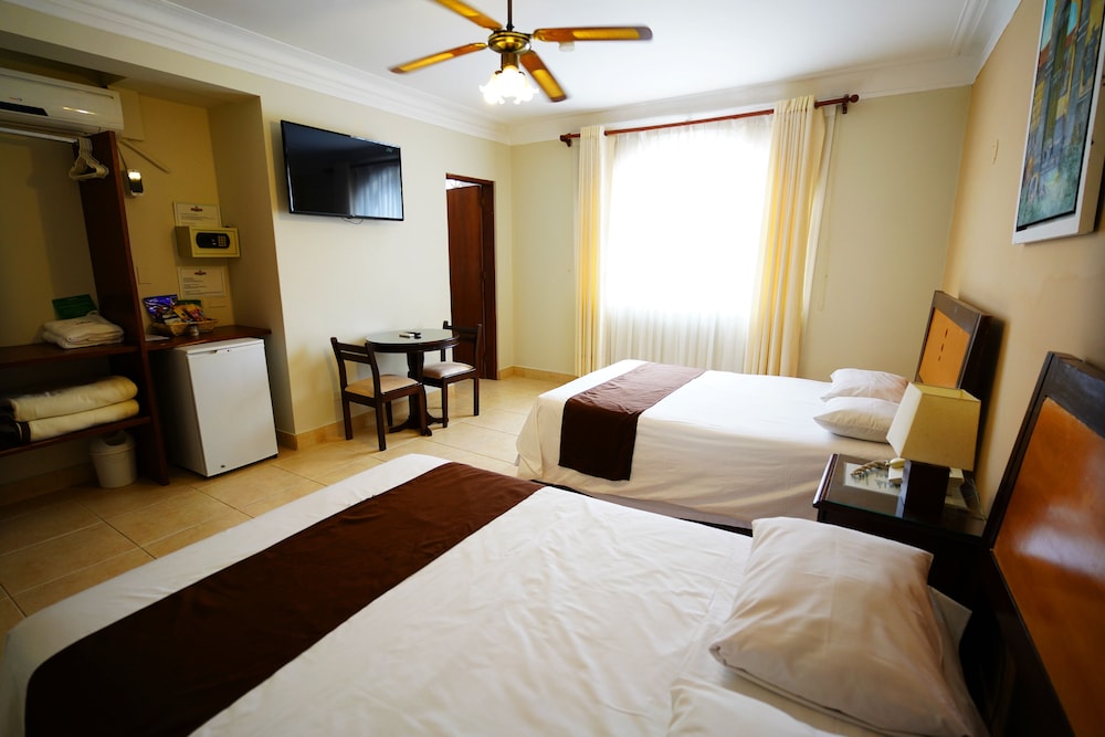 Twin Room, 2 Double Beds photo 1